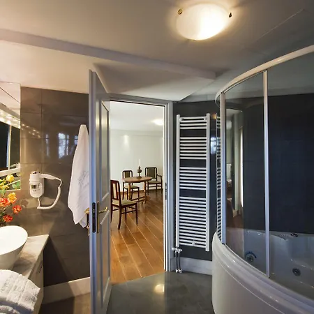 ελλήνων θέα Ξενοδοχείο 4*