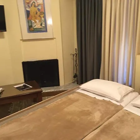 Ξενοδοχείο ελλήνων θέα Αράχωβα