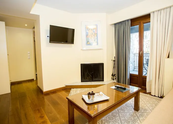 Ξενοδοχείο ελλήνων θέα Αράχωβα