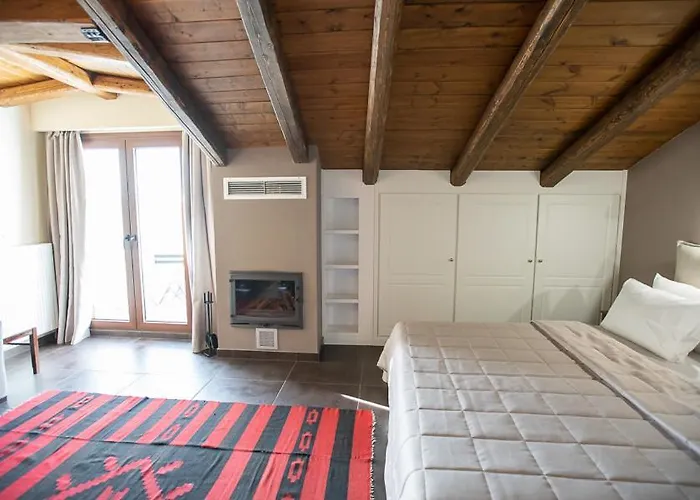 Ξενοδοχείο ελλήνων θέα Αράχωβα