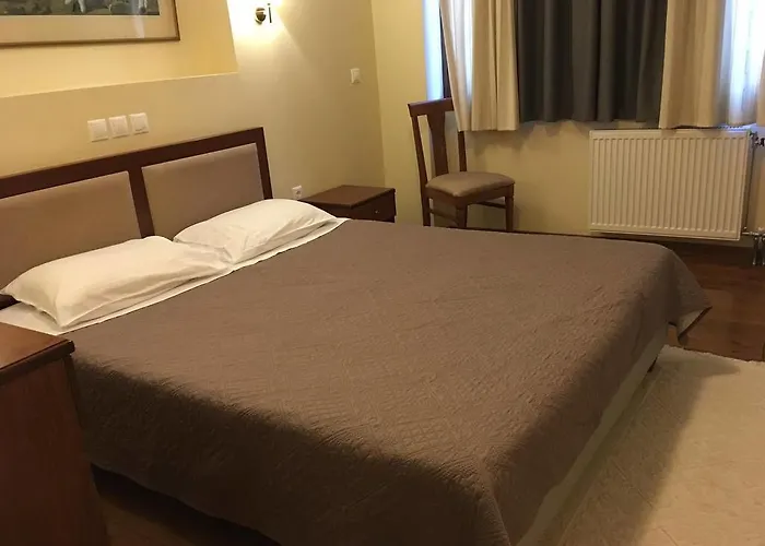 Ellinon Thea Szálloda Aráhova